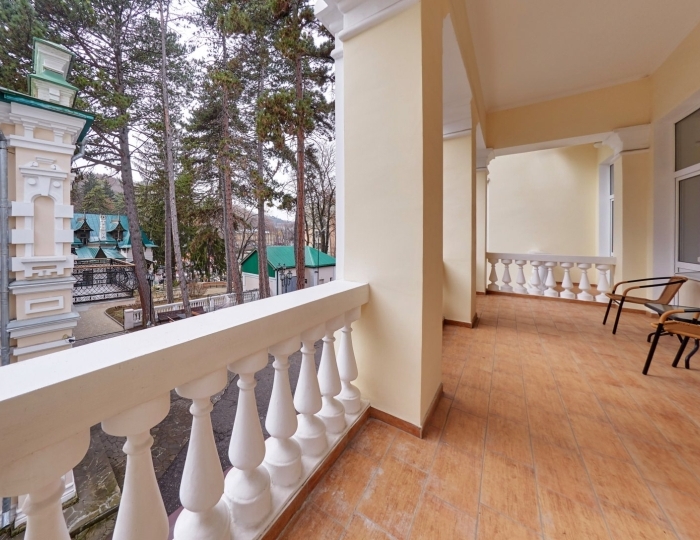 Джуниор сюит (с балконом) - Санаторий «Белая Дача»